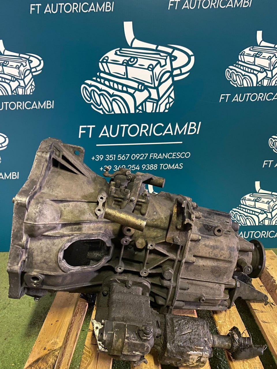 Cambio manuale F1CE0481D 8871995 Iveco Daily 3.0 D 6 marce anno 2009, esemplare da 162.000 km